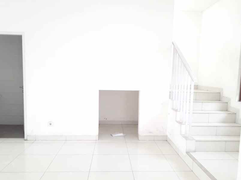 dijual rumah cluster cassia jgc