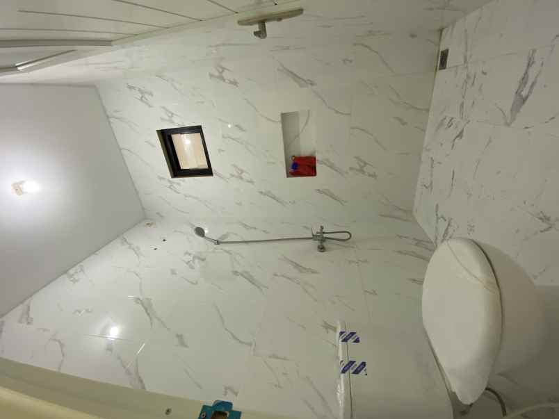 dijual rumah cluster catalina gading