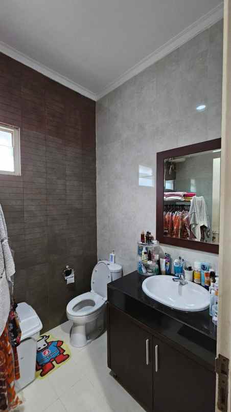 dijual rumah cluster chalcedony phg