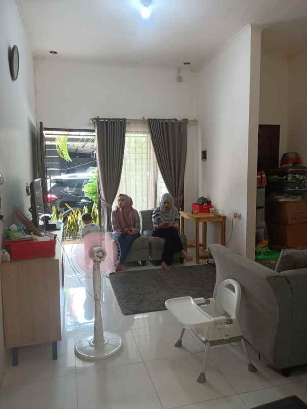 dijual rumah cluster d bougenville