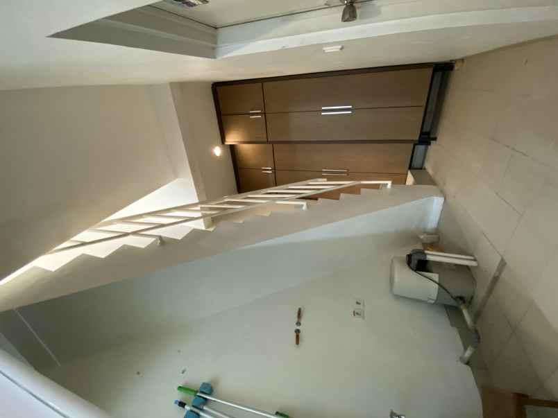 dijual rumah cluster frangipani de park