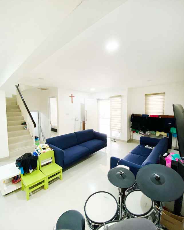 dijual rumah cluster latigo village by