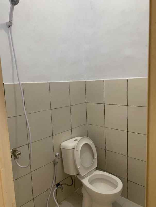 dijual rumah cluster madrid mutiara