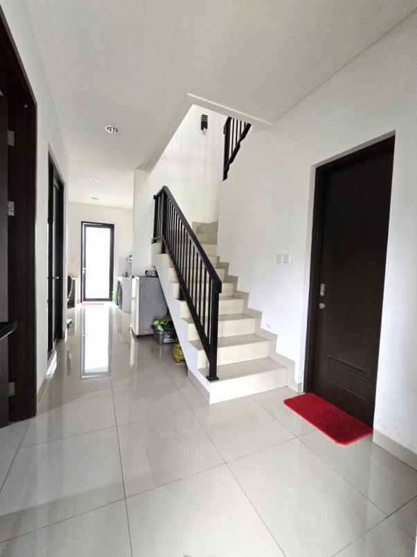 dijual rumah cluster mahakam jgc