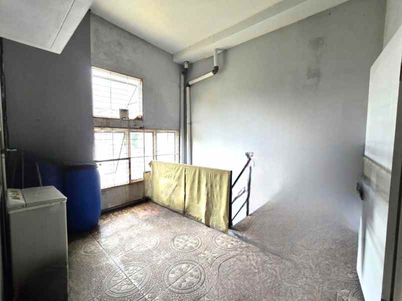 dijual rumah cluster thames jgc jakarta