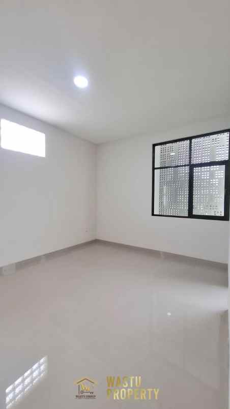 dijual rumah condong catur