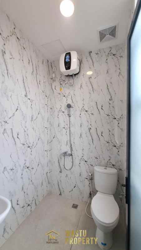 dijual rumah condong catur