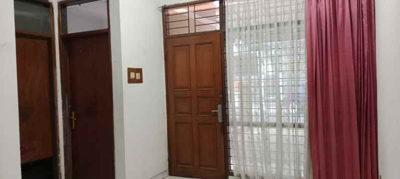 dijual rumah daerah cijerah