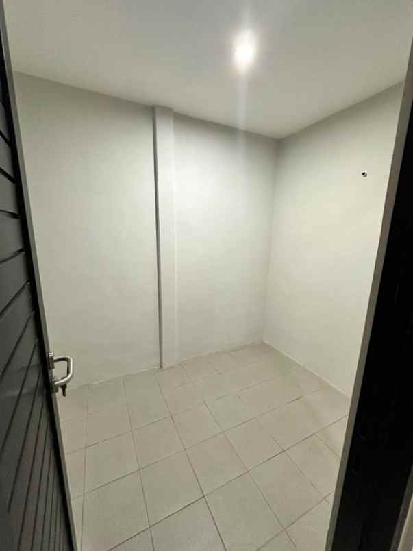 dijual rumah darmo row 2 mobil surabaya barat
