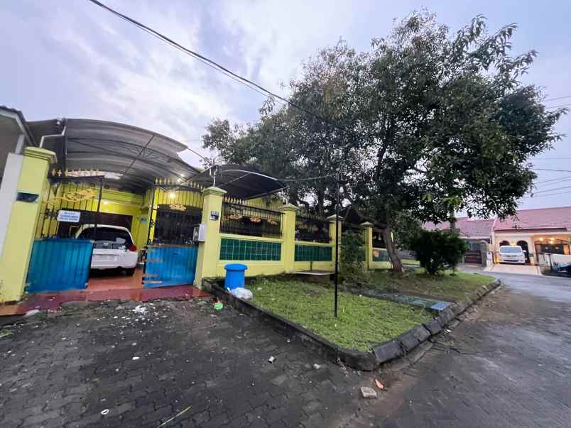 dijual rumah darmo sentosa raya