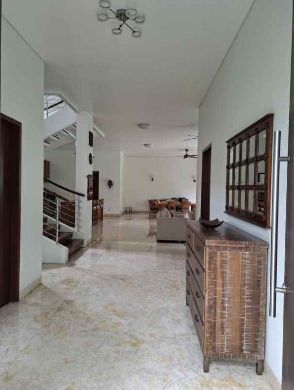 dijual rumah de latinos the green bsd