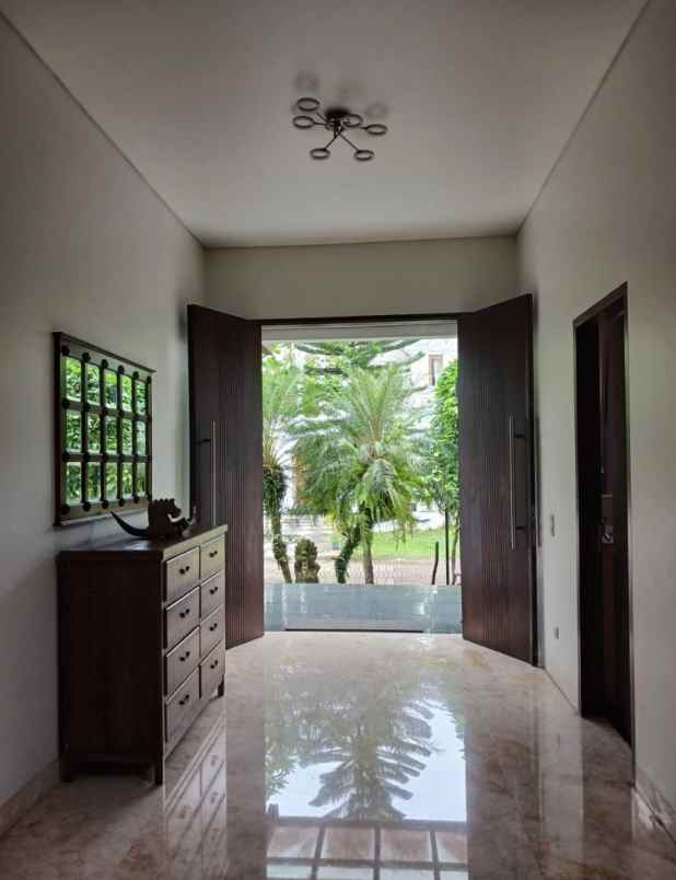 dijual rumah de latinos the green bsd