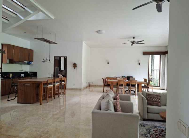 dijual rumah de latinos the green bsd