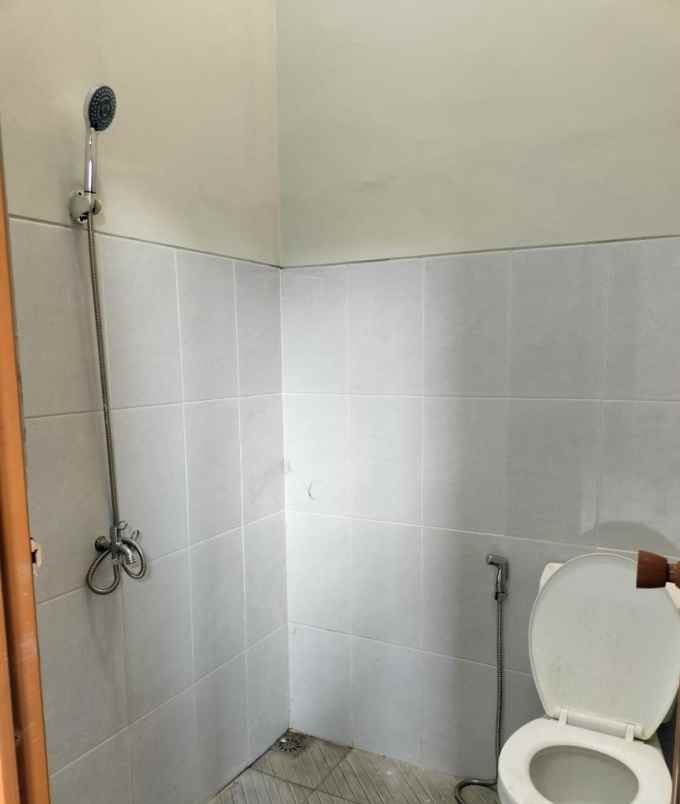 dijual rumah dekat purwomartani