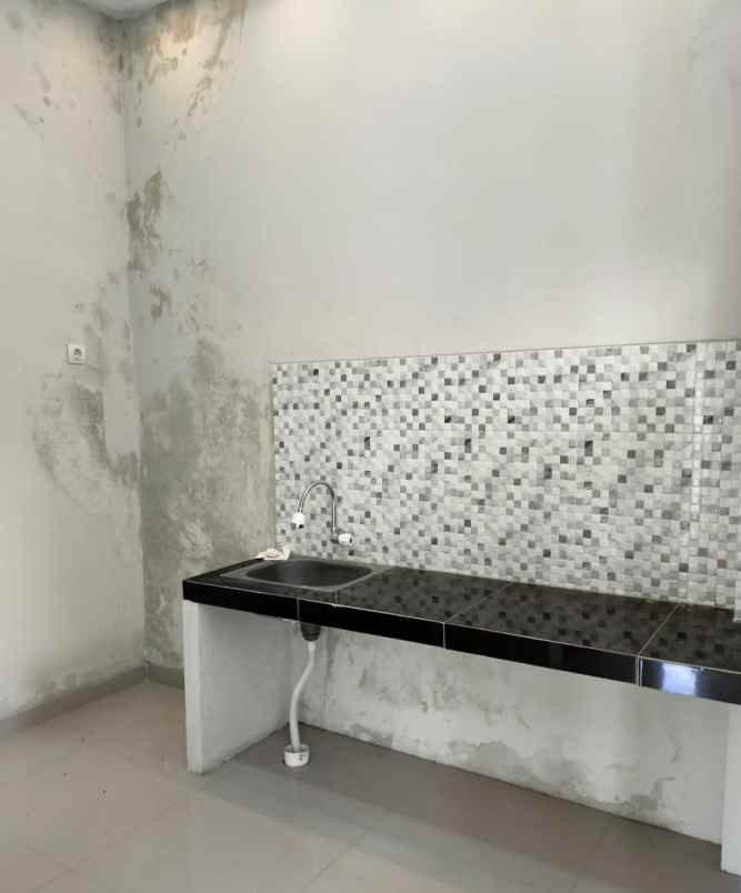 dijual rumah dekat purwomartani