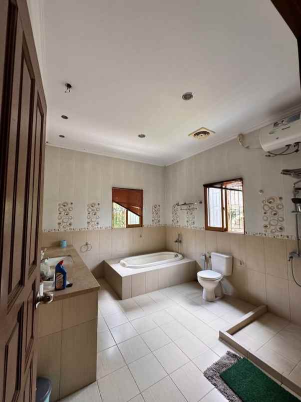 dijual rumah desa bojong