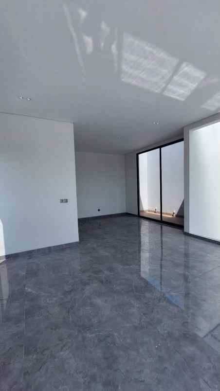 dijual rumah dharmahusada