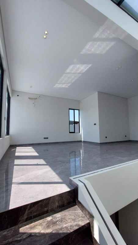 dijual rumah dharmahusada