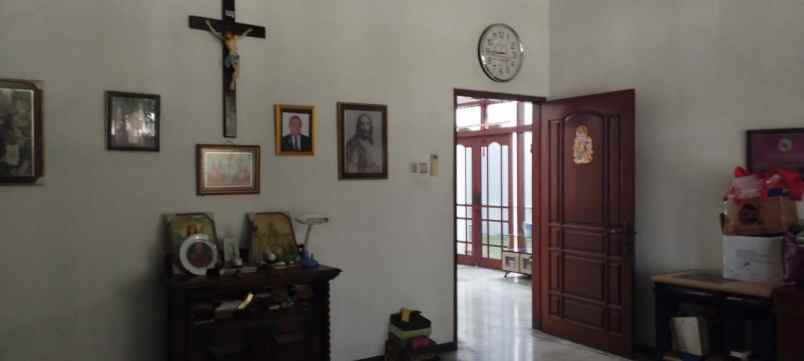 dijual rumah dharmahusada