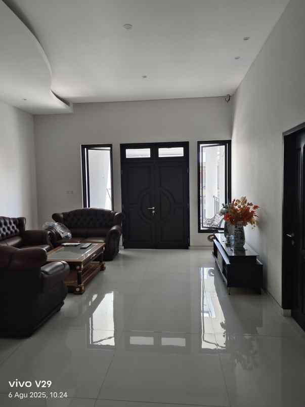 dijual rumah dharmahusada mas boulevard siap huni