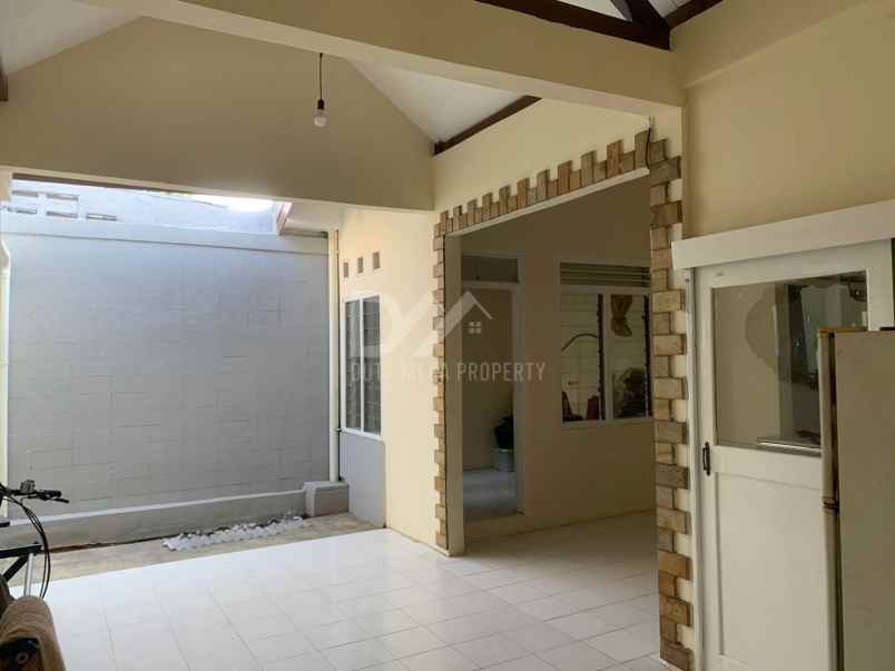 dijual rumah di bsd city