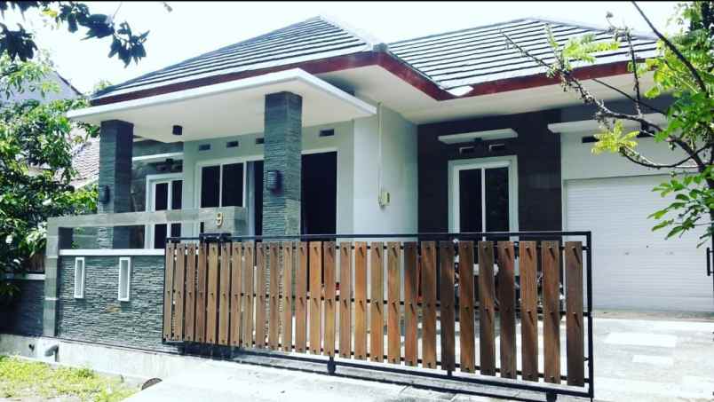 dijual rumah di candi prambanan manyaran semarang