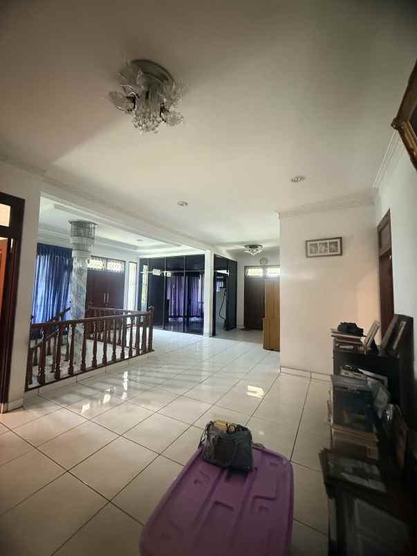 dijual rumah di citra 3