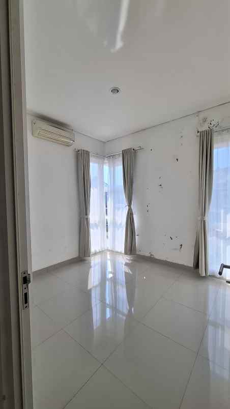dijual rumah di cluster lavesh harapan indah bekasi