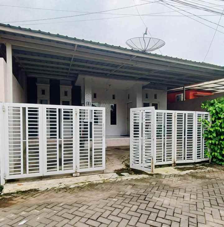 dijual rumah di perum permata tembalang semarang