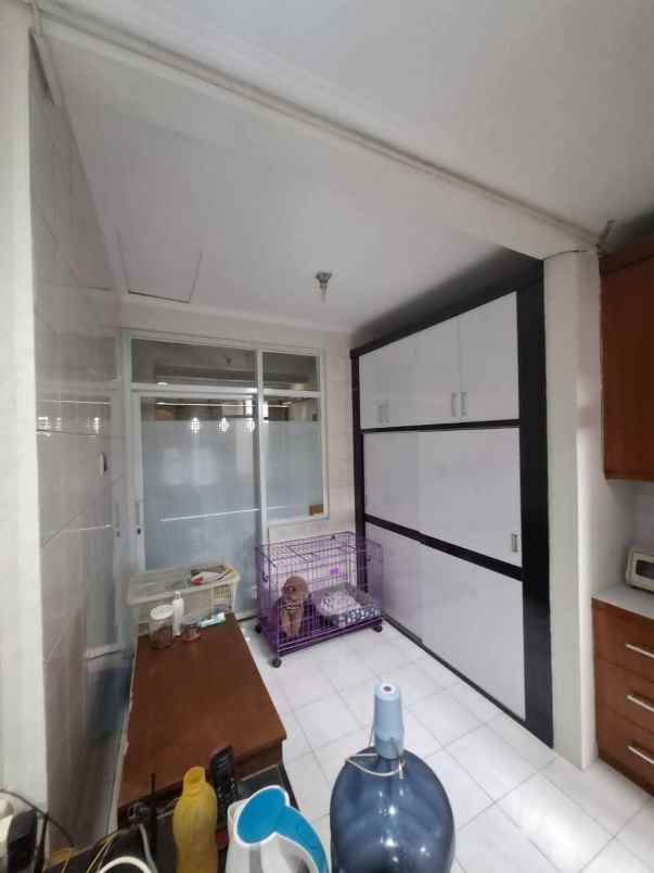 dijual rumah di sanggar hurip soeta