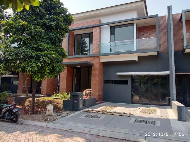 dijual rumah discovery flamine