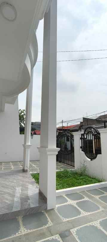 dijual rumah duren sawit