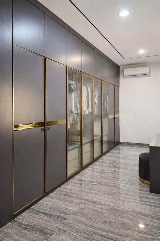 dijual rumah fullerton citraland