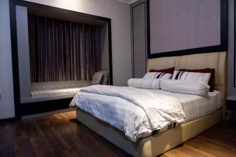 dijual rumah gading indah