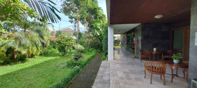 dijual rumah gandaria