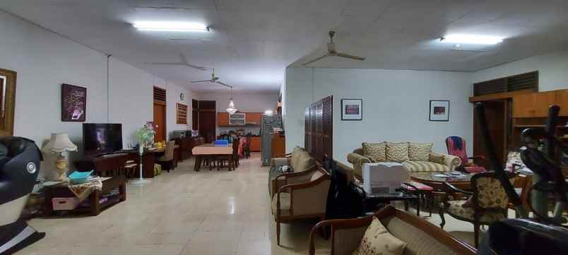 dijual rumah gandaria