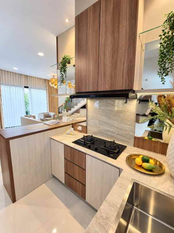 dijual rumah graha famili alba