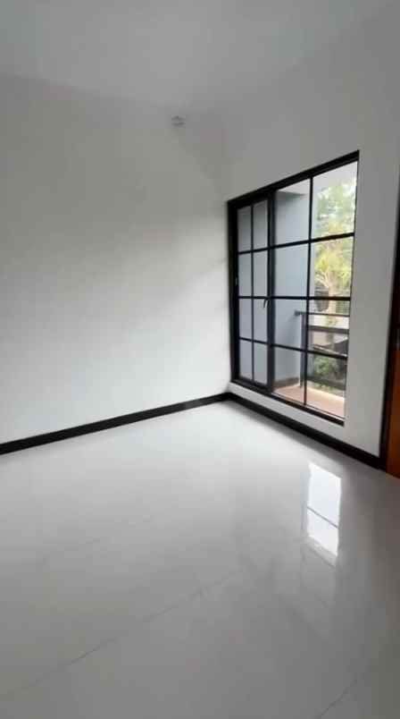 dijual rumah griya kencana asri