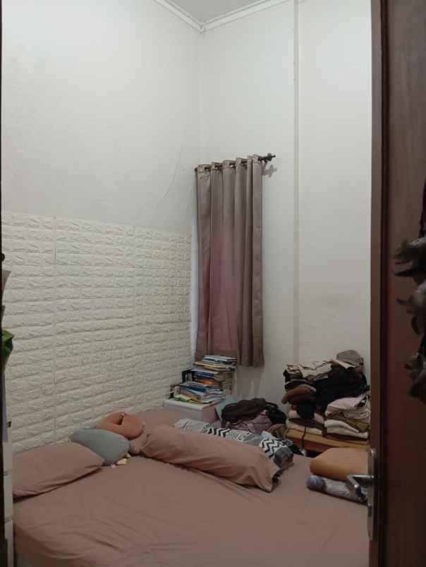 dijual rumah gumung batu