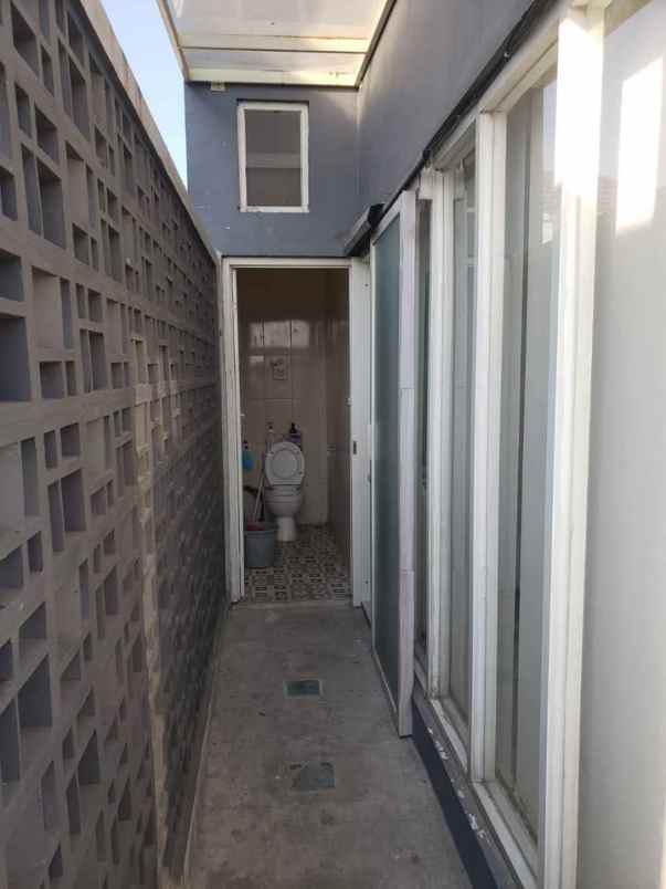 dijual rumah hook lokasi perumahan karangploso malang