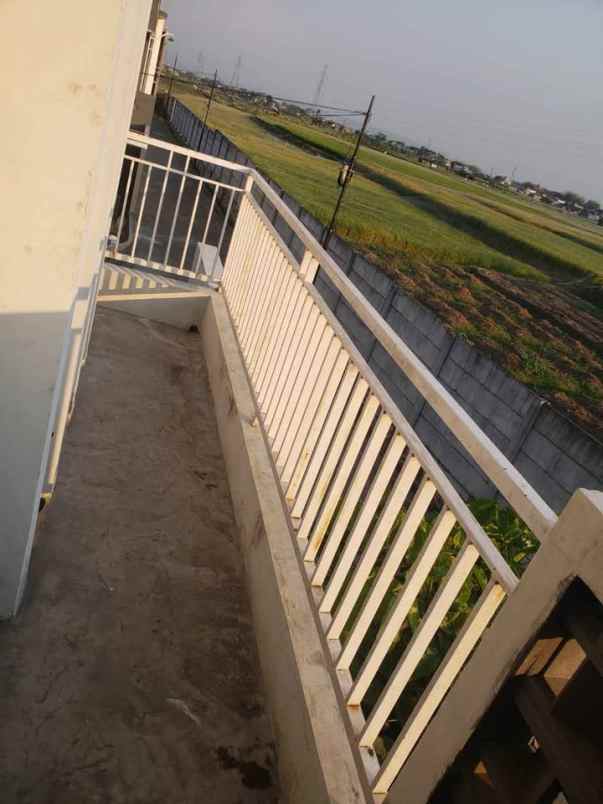 dijual rumah hook lokasi perumahan karangploso malang