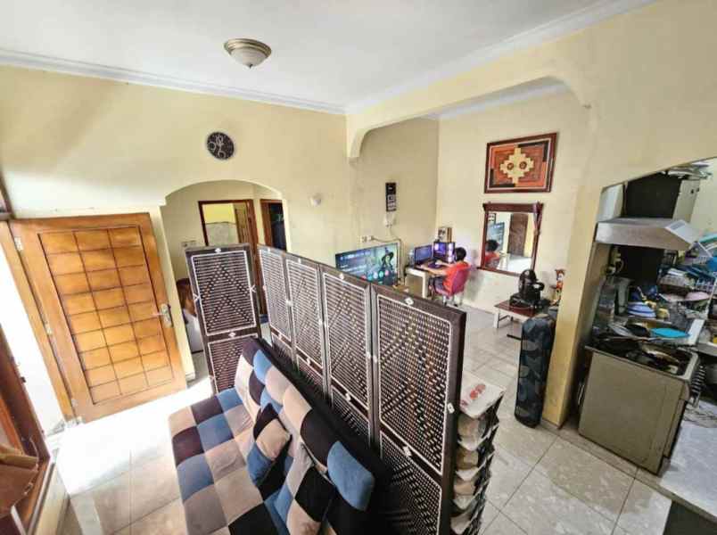 dijual rumah hyatt