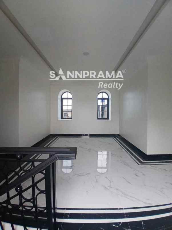 dijual rumah jagakarsa