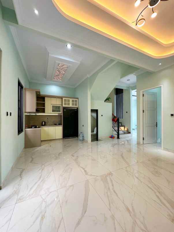 dijual rumah jagakarsa