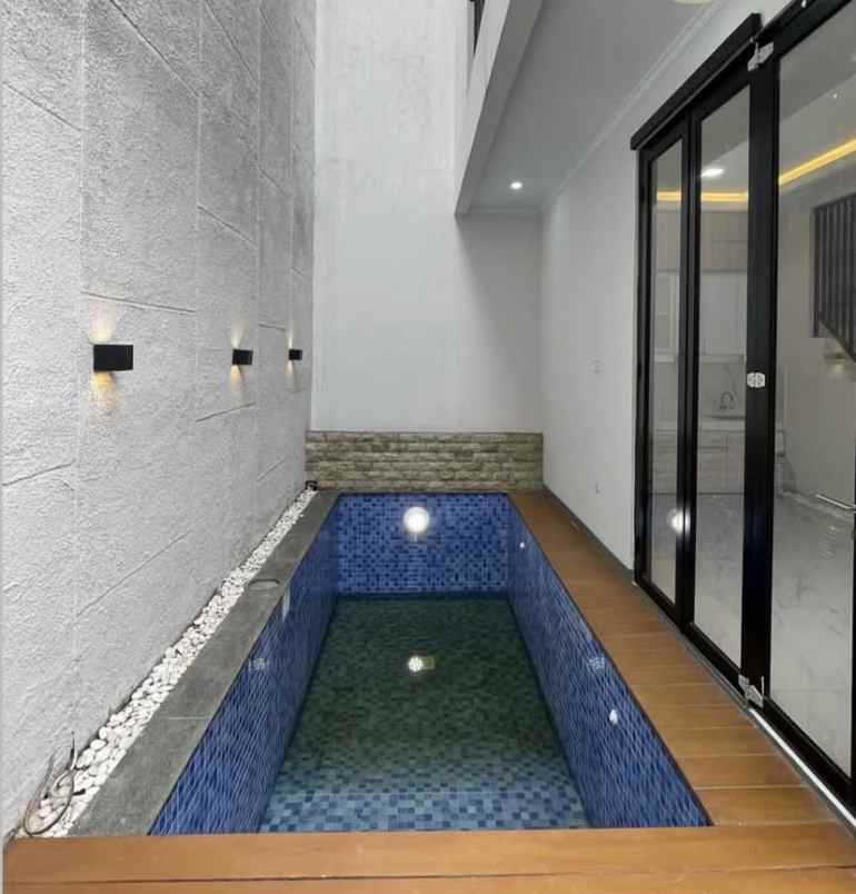 dijual rumah jagakarsa jakarta selatan