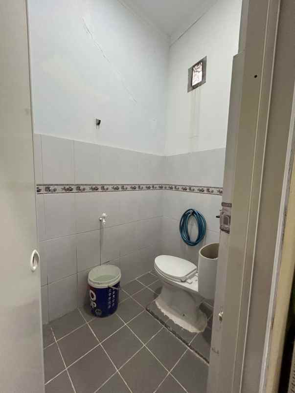 dijual rumah jakarta garden city
