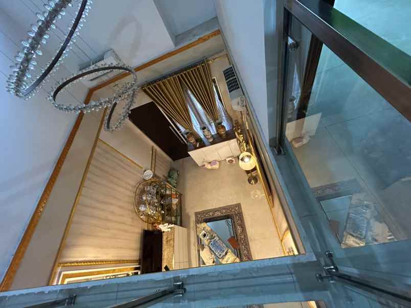 dijual rumah jakarta garden city