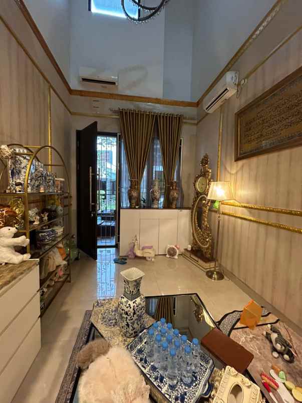 dijual rumah jakarta garden city