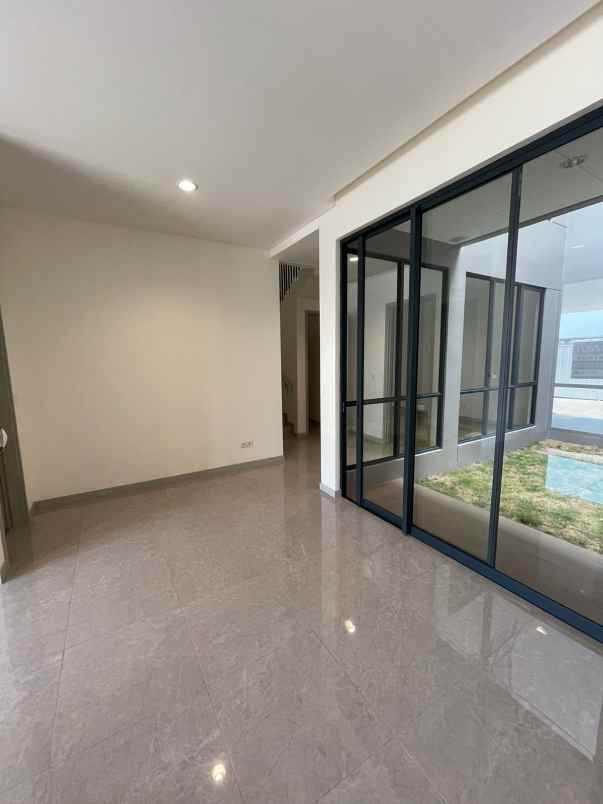dijual rumah jakarta garden city