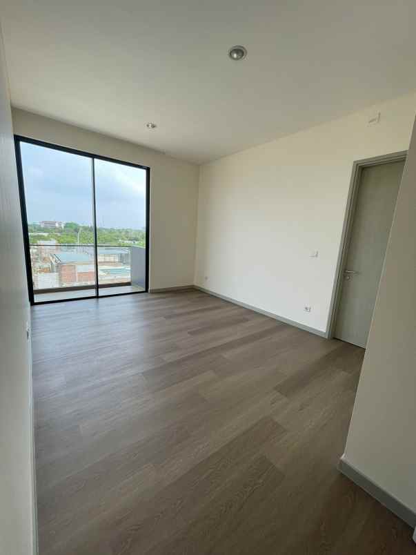dijual rumah jakarta garden city